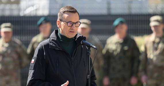 Premier potwierdził ustalenia dziennikarzy RMF FM. Szef rządu przyznał na konferencji prasowej, że nie wiedział o tym, iż na teren Polski wleciała rosyjska rakieta. Do zdarzenia doszło w grudniu. Premier dowiedział się cztery miesiące później. Reporterzy RMF FM ujawnili dziś, że wstępne ustalenia Instytutu Technicznego Wojsk Lotniczych potwierdzają, że w Zamościu koło Bydgoszczy znaleziono rosyjski pocisk manewrujący Ch-55.