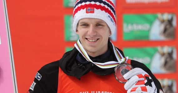 Niemieccy i norwescy trenerzy skoczków narciarskich ogłosili kadry na nowy sezon. Zarówno Stefan Horngacher (szkoleniowiec Niemców) jak i Alexander Stoeckl (szkoleniowiec Norwegów) zdecydowali się na zmiany. Ich ofiarami stali się doświadczeni skoczkowie jak Stephan Leyhe i Pius Paschke w reprezentacji Niemiec i Robert Johansson w reprezentacji Norwegii.