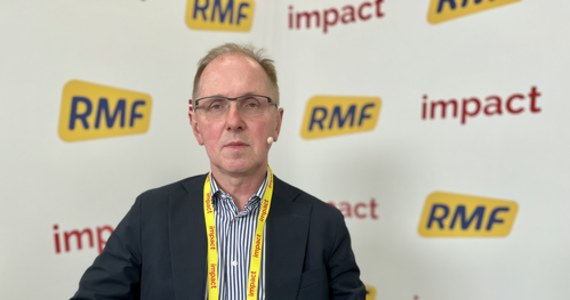 „Nasze badania pokazują, że incydentów związanych z naruszaniem bezpieczeństwa w sieci jest coraz więcej” – przyznaje w RMF FM Wojciech Pawlak, dyrektor NASK, z którym rozmawialiśmy podczas kongresu Impact'23 w Poznaniu.