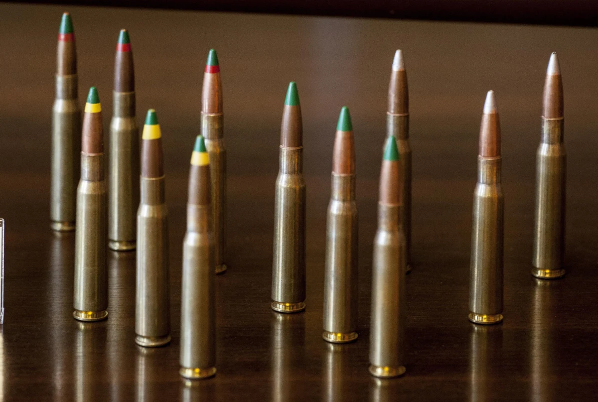 Opinie ekspertów z Centralnego Instytutu Ochrony Pracy - PIB mają rozstrzygnąć, jak doszło do dwóch śmiertelnych wypadków w zakładach Mesko w Skarżysku-Kamiennej. Na razie nikomu nie postawiono zarzutów. 