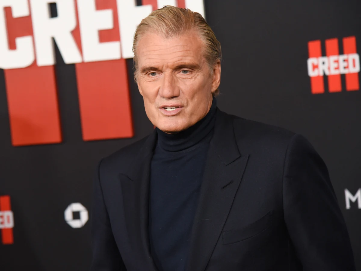Od 2015 roku Dolph Lundgren walczy z rakiem płuc. "Przygotowuję się na śmierć" - przyznał pochodzący ze Szwecji gwiazdor Hollywood. W rozmowie z gazetą "Aftonbladet" opowiedział szczerze o swojej chorobie i o tym, że nie traci ducha.