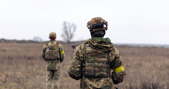 Moskwa zaprzecza, że Ukraińcy przebili się przez linię obrony Rosjan w kilku miejscach na wschodzie Ukrainy. Oświadczenie resortu obrony pojawiło się po tym, jak w mediach społecznościowych blogerzy wojskowi zaczęli sugerować rozpoczęcie ukraińskiej kontrofensywy. 