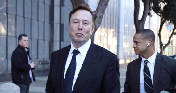 Elon Musk poinformował na Twitterze, że zrezygnuje z funkcji szefa tej platformy społecznościowej. Następczynią miliardera może zostać Linda Yaccarino, odpowiedzialna za dział reklamy w spółce medialnej NBCUniversal - podaje "Wall Street Journal".