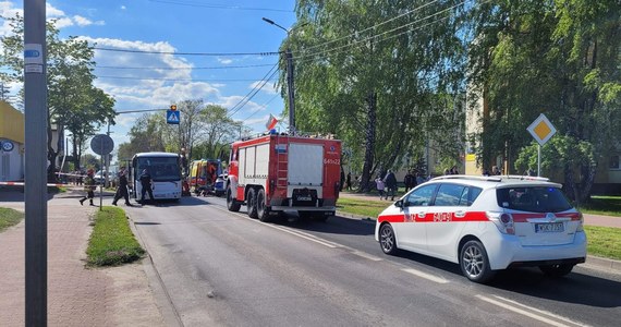 Śmiertelny wypadek na drodze krajowej nr 62 w Sokołowie Podlaskim na Mazowszu. W zdarzeniu zginęła 6-letnia dziewczynka. Ranna została jej matka i drugie dziecko.