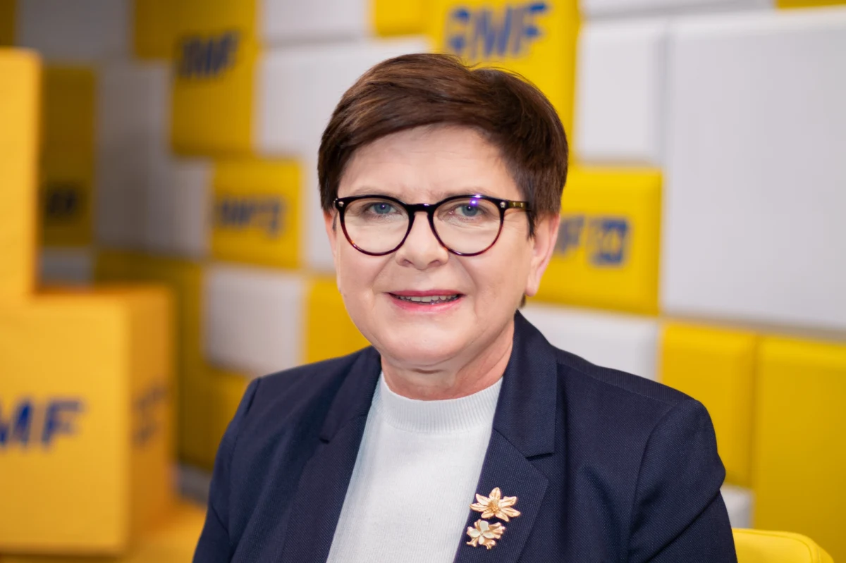 "Pan prezydent otrzymał wczoraj, podobnie jak i pan premier, raport od pana ministra Błaszczaka i ten raport jasno wskazuje na przebieg sytuacji. Sądzę, że teraz będzie etap, kiedy będzie rozmowa i analiza tego raportu i będą podejmowane decyzje" - tak o sprawie rosyjskiej rakiety, która została znaleziona pod Bydgoszczą, mówiła europosłanka PiS, była premier Beata Szydło, która była Gościem Krzysztofa Ziemca w RMF FM. Nie zabrakło też pytań o zbliżającą się kampanię wyborczą.