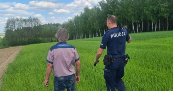 Około 15 hektarów nieużytków spłonęło w wyniku podpalenia w Borzykowej (woj. świętokrzyskie). Sprawcą okazał się 65-letni mieszkaniec gminy Chmielnik. Policjanci zatrzymali mężczyznę.