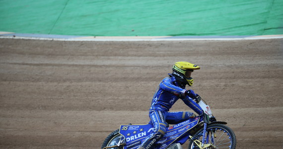 Bartosz Zmarzlik zajął trzecie miejsce w turnieju Grand Prix na Stadionie Narodowym w Warszawie, drugiej eliminacji mistrzostw świata na żużlu. Wygrał Szwed Fredrik Lindgren, a drugi był Australijczyk Jack Holder.