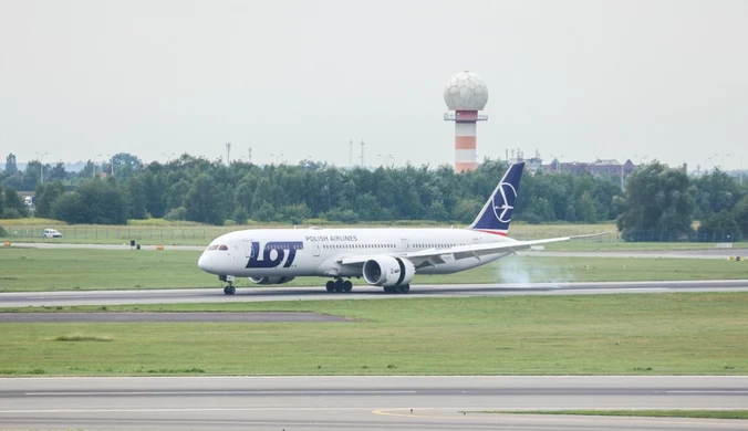 Niebezpieczny incydent na Okęciu. Dron zakłócił lądowanie samolotu