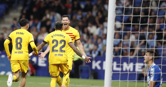 Piłkarze Barcelony zapewnili sobie 27. w historii tytuł mistrzów Hiszpanii. Zespół Roberta Lewandowskiego pokonał Espanyol 4:2. Polak dwukrotnie trafił do siatki. 