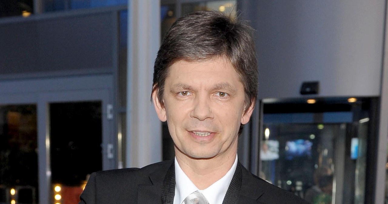 Filip Łobodziński poślubił swoją matkę chrzestną. Świętują 22. rocznicę