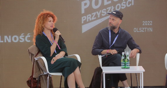 Iwan Wyrypajew, mieszkający w Polsce znany reżyser i dramaturg, a prywatnie mąż aktorki Karoliny Gruszki, zaocznie aresztowany przez moskiewski sąd. Został także wpisany na federalną listę międzynarodowych poszukiwanych. 