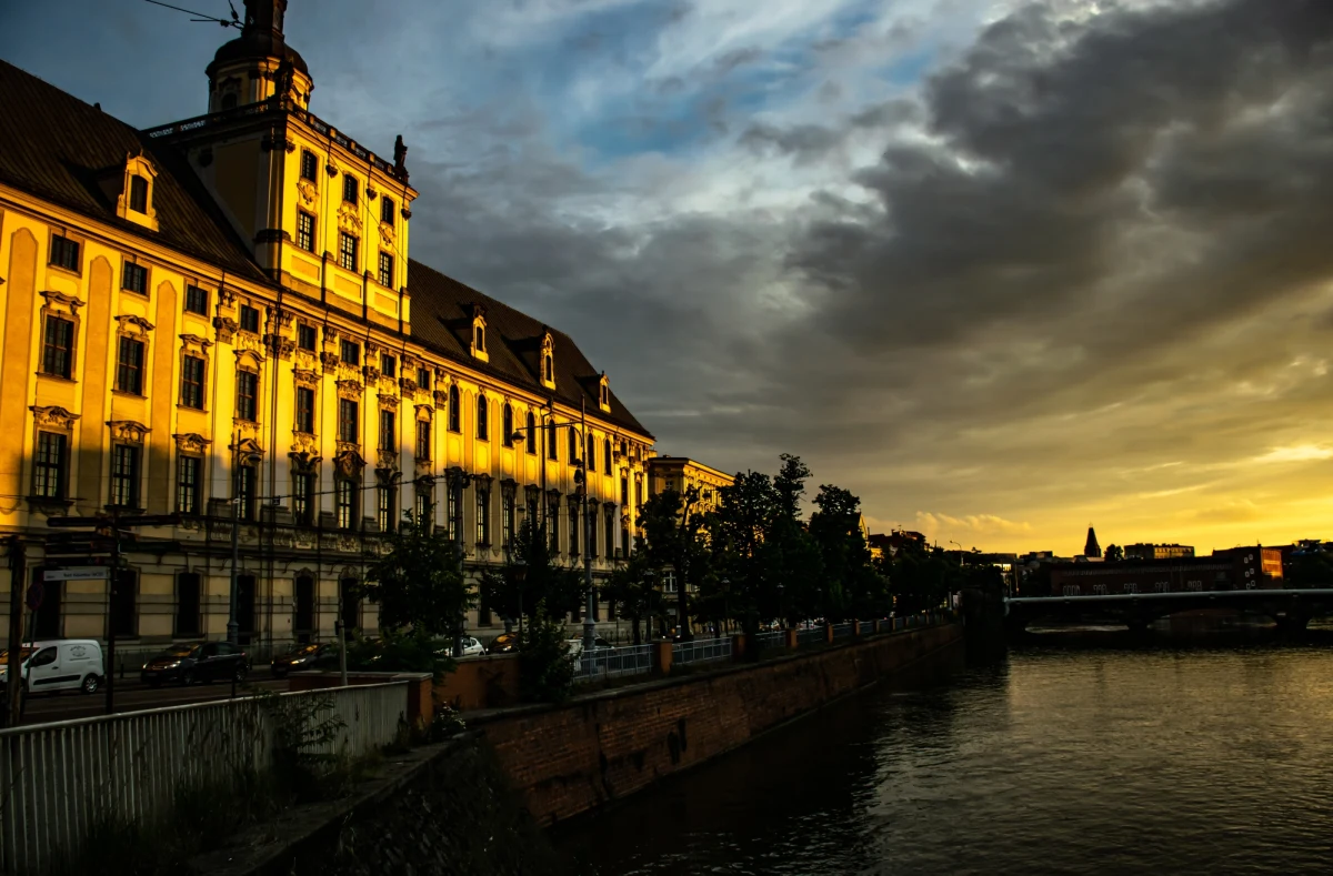 17 maja 2023 roku, o godz. 12.30 otwarta zostanie nowa wystawa w Muzeum Uniwersytetu Wrocławskiego (Wieża Matematyczna pl. Uniwersytecki 1). Wystawa powstała dzięki współpracy między Instytutem Historii Sztuki Uniwersytetu Wrocławskiego i Muzeum Uniwersytetu Wrocławskiego w ramach międzynarodowego projektu naukowego i wystawienniczego "Bellum et artes. Wojna, sztuka i polityka w Europie Środkowej podczas wojny trzydziestoletniej".