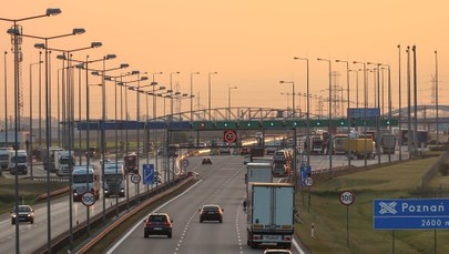 Bezpłatne autostrady dla osobówek, podwyżek dla ciężarówek nie będzie