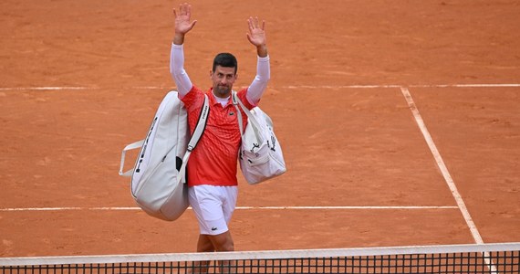 Broniący tytułu Serb Novak Djokovic odpadł w ćwierćfinale turnieju ATP 1000 na kortach ziemnych w Rzymie. W środę lider rankingu tenisistów przegrał z rozstawionym z numerem siódmym Duńczykiem Holgerem Rune 2:6, 6:4, 2:6.