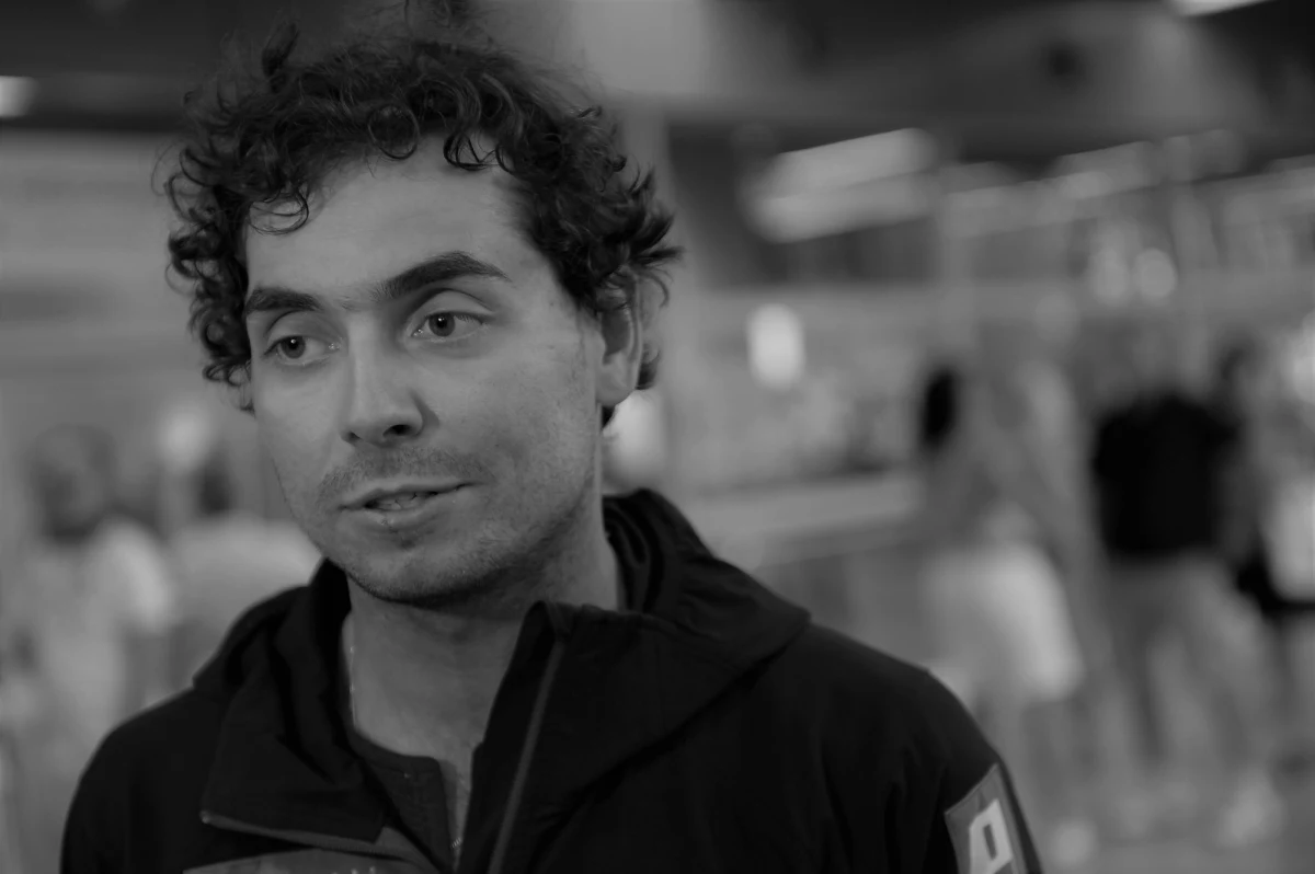 Nie żyje Kacper Tekieli. Mąż Justyny Kowalczyk, utytułowanej polskiej biegaczki narciarskiej, zginął w górach w Szwajcarii - potwierdzili dziennikarze RMF FM. Znany polski alpinista miał 38 lat. 