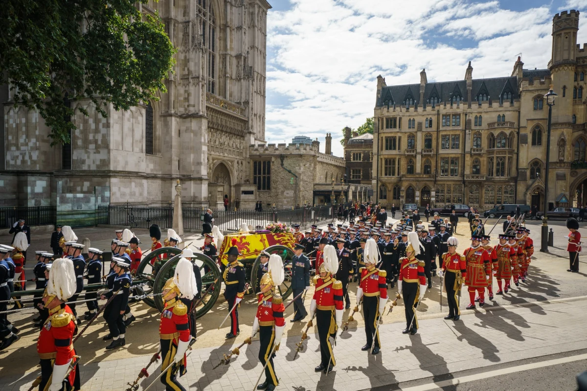 161,7 miliona funtów (204 miliony dolarów) wydał brytyjski Skarb Państwa na organizację pogrzebu królowej Elżbiety II. Monarchini zmarła 8 września 2022 roku, ceremonia pogrzebowa odbyła się 11 dni później.