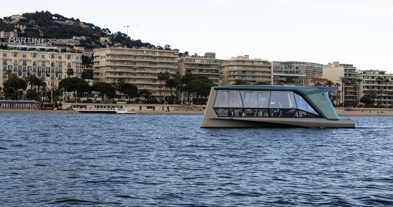 Festiwal w Cannes kojarzy nam się głównie z filmami, gwiazdami dużego formatu i przepychem, nic więc dziwnego, że BMW postanowiło wykorzystać tę okazję do prezentacji swojego najnowszego luksusowego jachtu.