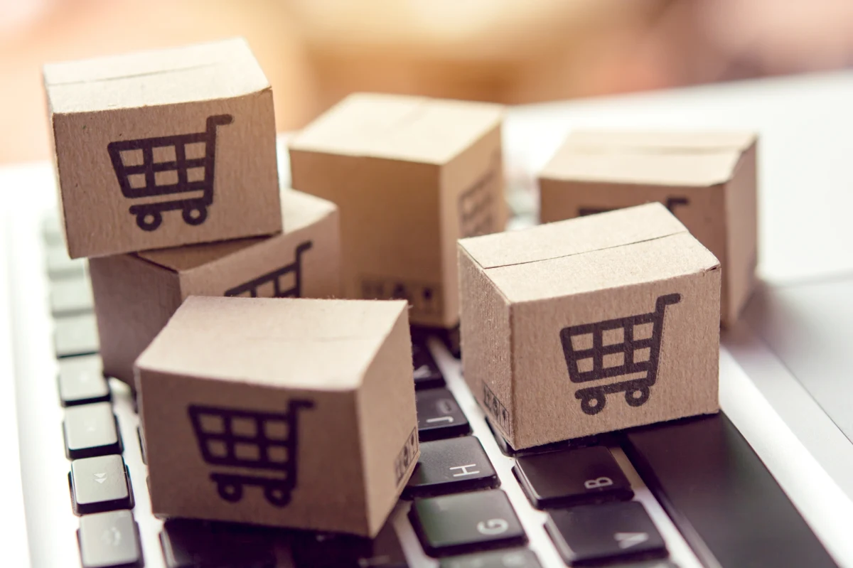 W życie wszedł kolejny pakiet przepisów ustawy antylichwiarskiej, co wprowadza sporo zmian na rynku. Mają wymusić bardziej odpowiedzialne postępowanie firm pożyczkowych oraz chronić obywateli przez wpadaniem w spiralę długów. 