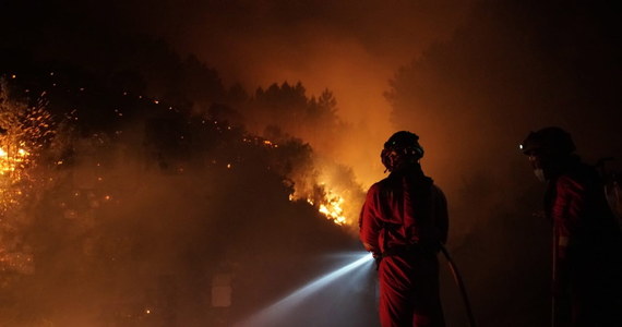 Władze Hiszpanii wezwały portugalskich strażaków do wsparcia walki z pożarem trawiącym od czwartku lasy w prowincji Caceres na zachodzie kraju. Dotychczas, jak oszacowała hiszpańska obrona cywilna, spłonęło 8500 hektarów drzewostanów.
