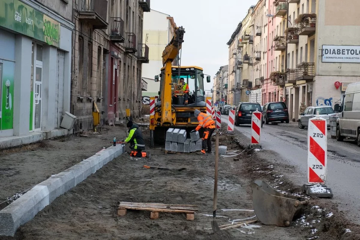 Kolejny odcinek Struga zostanie przebudowany. Od poniedziałku, 22 maja, zmieni się tam organizacja ruchu. Sprawdź szczegóły. 