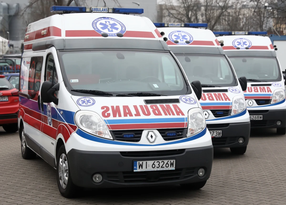 ​Polska jako pierwsza odpowiedziała na międzynarodowy apel Ukrainy o pilną dostawę karetek na linię frontu wojny z Rosją i w ciągu doby dostarczyła do Kijowa 26 takich pojazdów - oświadczył wiceminister obrony Ukrainy Ołeksandr Poliszczuk.