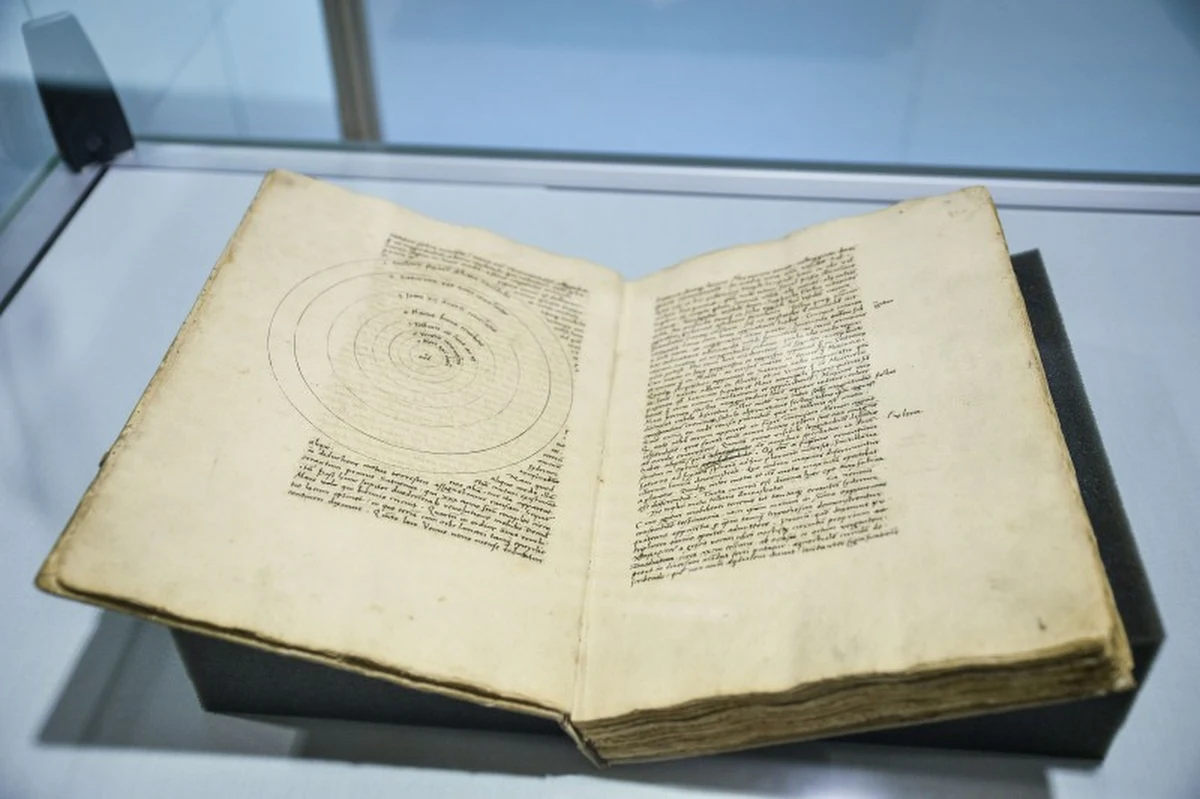 Ekonomia i  walka z inflacją to jeden z tematów, jakie poruszone zostaną podczas Światowego Kongresu Kopernikańskiego w Krakowie. Organizatorzy zachęcają wszystkich zainteresowanych, by rejestrowali się do udziału w rozpoczynającym się w środę wydarzeniu. Trzydniowa impreza naukowa, odbywająca się w związku z przypadającą w tym roku 550. rocznicą urodzin słynnego uczonego i astronoma, nie jest adresowana tylko do naukowców, ma być dostępna dla wszystkich. Jej celem jest prezentacja stanu badań nad życiem i działalnością Mikołaja Kopernika, a także jego wpływem na rozwój nauki, kultury i sztuki. 