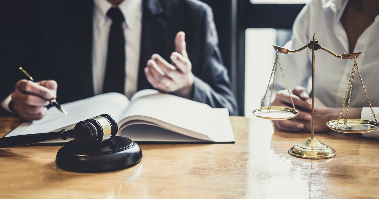 Testament czy darowizna? Co bardziej się opłaca?