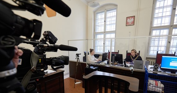 Dwóch lat pozbawienia wolności żąda prokurator w procesie zabójcy prezydenta Gdańska za fałszowanie dokumentów. Obrońca chce uniewinnienia. Za tydzień sąd ogłosi wyrok w tej sprawie.