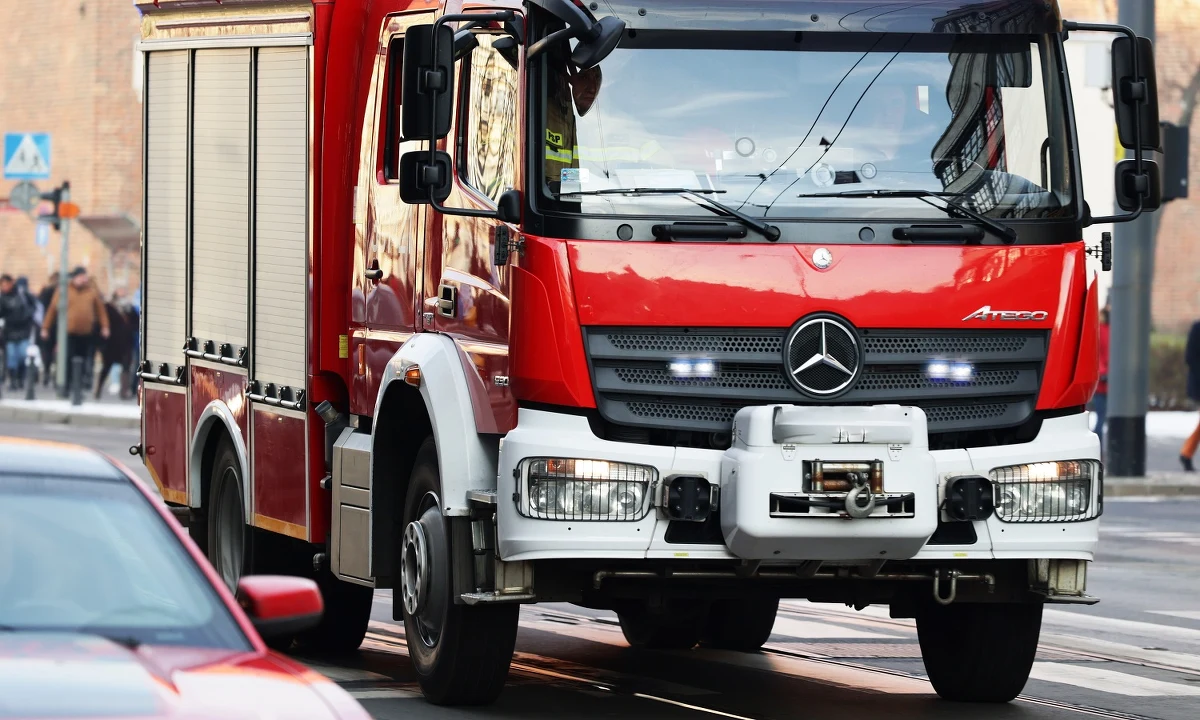 W Głogowie na Dolnym Śląsku doszło dziś do pożaru i wybuchu butli gazowych w jednej z rozlewni gazu. Jedna osoba została ranna. Sytuacja jest już opanowana.