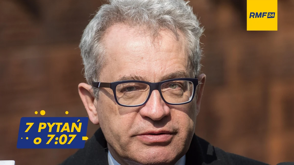 "Mieszkańcy obwodu biełgorodzkiego nagle poczuli strach i uświadomili sobie, że wojsko ich nie broni. A jedno z oficjalnych, często przytaczanych uzasadnień agresji przeciwko Ukrainie jest takie, że Rosja broni ludzi. Jak to mówił Putin musieliśmy obronić naród Donbasu. No i proszę jak oni bronią? W ogóle nie bronią. Nagle zwykli ludzie są po prostu pozostawieni sami sobie, nawet jeśli jest to tylko kilka godzin. Ale takie kilka godzin strachu może rzeczywiście powodować zmianę postaw i zachowań politycznych" - mówił w rozmowie 7 pytań o 7.07 prof. Włodzimierz Marciniak, sowietolog i były ambasador RP w Rosji.