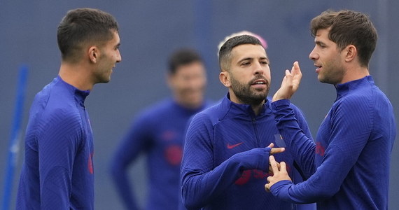 Jordi Alba odejdzie z Barcelony po zakończeniu sezonu - poinformował kataloński klub. Alba był zawodnikiem Barcy przez 11 lat.