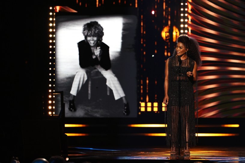 Zmarła 24 maja Tina Turner po raz ostatni publicznie pokazała się w nagraniu z okazji wprowadzenia jej do Rock And Roll Hall Of Fame w 2021 r. Ostatnie występy znalazły się również w dokumentalnym filmie "Tina".