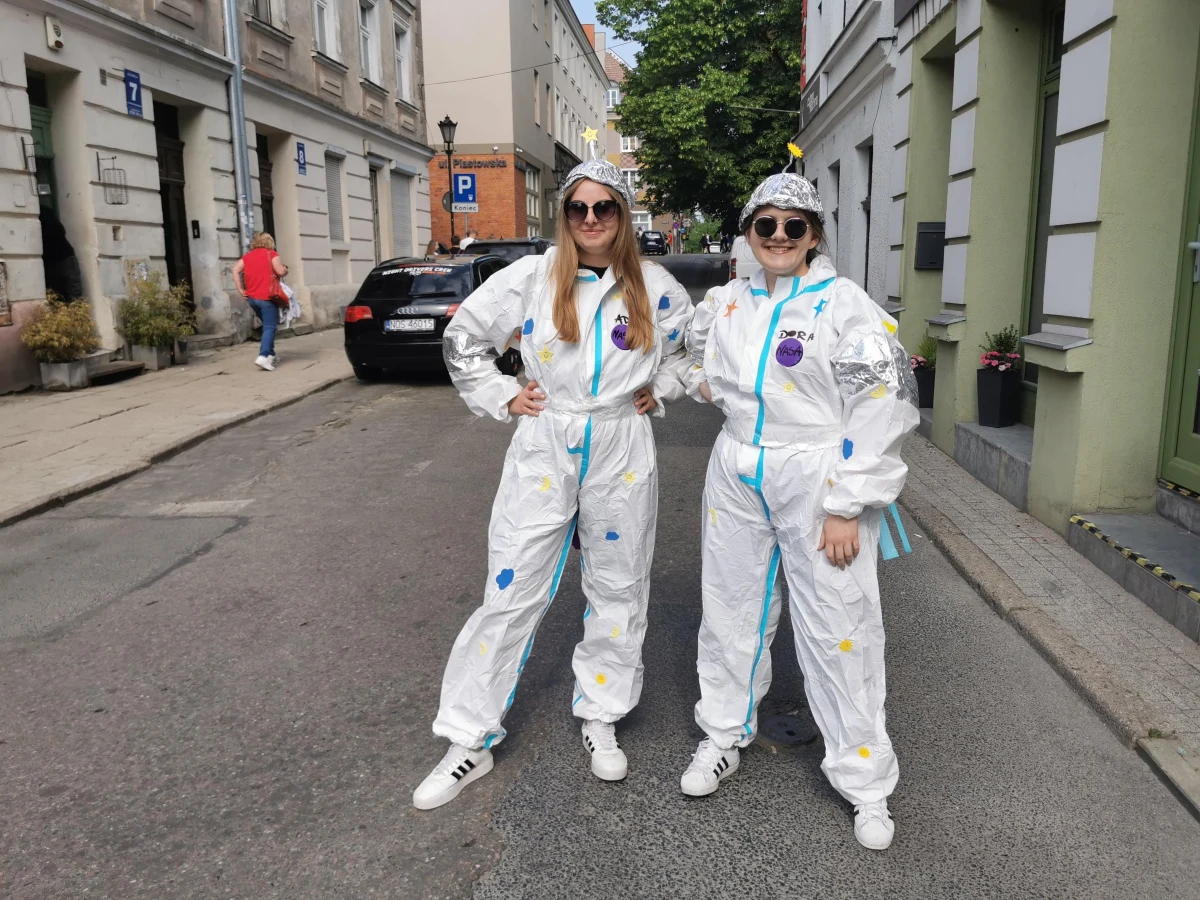 Tradycyjna parada studentów ulicami Olsztyna zainaugurowała obchody tegorocznej 62. Kortowiady. To największe juwenalia w Warmińsko-Mazurskiem. Do niedzieli studenci będą bawić się na koncertach i brać udział w różnych wydarzeniach. 