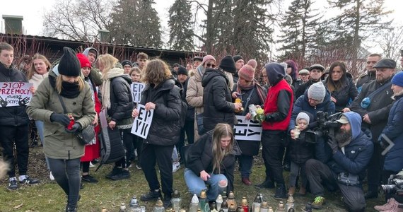 Kolejne trzy miesiące spędzi w schronisku dla nieletnich nastolatek podejrzany o udział w śmiertelnym pobiciu 16-letniego Eryka w centrum Zamościa pod koniec lutego. Takie postanowienie wydał sąd w Zamościu.