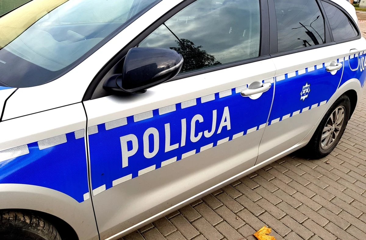 ​Policjanci odnaleźli 14-latkę z Mikołowa w woj. śląskim. Dziewczyna wyszła dziś ze swojego domu i przez kilka godzin nie było z nią kontaktu.