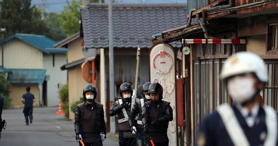 Policja zatrzymała w piątek napastnika, który posługując się strzelbą i nożem  zabił 4 osoby, w tym 2 policjantów, w prefekturze Nagano (środkowa Japonia)  - poinformowała agencja Kyodo. Mężczyzna miał dokonać tych zbrodni w ataku szału.