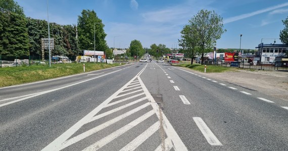 Od dziś do połowy czerwca potrwa remont nawierzchni drogi krajowej nr 7 w Miechowie. Zdecydowana większość prac będzie prowadzona w nocy, od g. 22.00 do 6.00. W czasie prac wprowadzony będzie ruch wahadłowy.