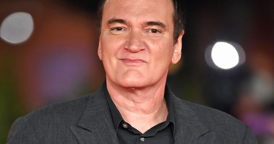 Lista projektów, którymi przez lata zainteresowany był Quentin Tarantino jest dłuższa niż lista filmów, które wyreżyserował. I choć w swojej karierze tylko raz przeniósł na ekran cudzy pomysł (film "Jackie Brown" powstał na podstawie książki Elmore'a Leonarda), to okazji do zajęcia się swoimi ulubionymi bohaterami miał co najmniej kilka. Jedną z nich była próba nakręcenia ekranizacji "Casino Royale" Iana Fleminga. Na przeszkodzie stanęli jednak producenci serii o przygodach Jamesa Bonda.