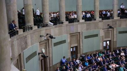 "Bolszewicka ustawa", "obraz żenujących clownów". Burza wokół komisji ds. wpływów rosyjskich