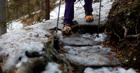 ​W weekend w Tatrach ma być dość pogodnie, ale niestety synoptycy zapowiadają burze  i warunki, które nie przypominają końcówki maja. Wysoko w górach wciąż leży sporo śniegu - ostrzega w rozmowie z RMF FM ratownik dyżurny TOPR Mariusz Rogus.