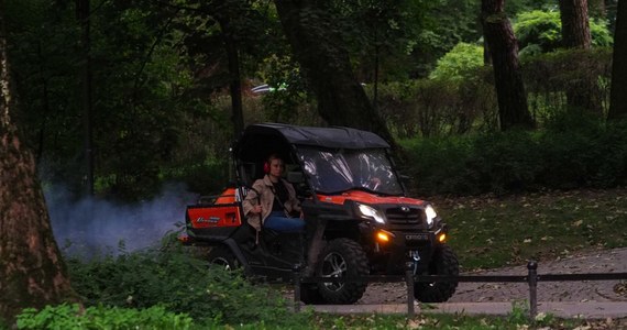 W Parku Bronowice w Lublinie ruszy dziś pierwszy etap odkomarzania terenów zielonych. Akcja obejmie miejskie parki, skwery, zieleńce oraz ścieżki rowerowe i pasy drogowe, łącznie 213 hektarów - poinformował Urząd Miasta.

