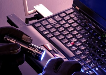 Kolejne oszustwo na "zdalny pulpit". 65-latek stracił 50 tys. zł