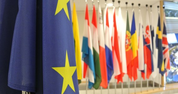 Sprawa polskiej ustawy powołującej komisję ds. badania rosyjskich wpływów w Polsce była jednym z tematów wysłuchania na posiedzeniu ministrów UE ds. europejskich w związku z łamaniem zasad praworządności. Jak informuje dziennikarka RMF FM w Brukseli, głos podczas wysłuchania Polski zabrali przedstawiciele 10 krajów UE.