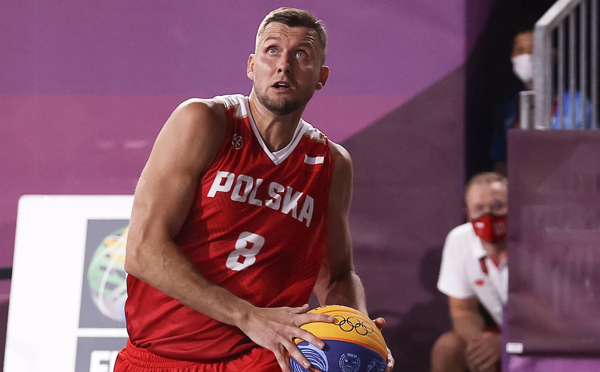 Reprezentacja Polski koszykarzy 3x3 rozpoczęła udział w mistrzostwach globu od dwóch porażek w gr. C - z Portoryko 18:21 i Izraelem 19:21. Środa będzie dniem przerwy dla podopiecznych trenera Piotra Renkiela.