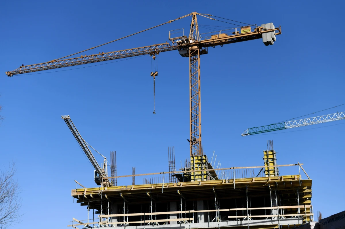 W Warszawie średnia cena 1 m kw. mieszkania na rynku wtórnym wynosi ponad 13,2 tys. zł. W Zielonej Górze, Bydgoszczy, czy w Gorzowie Wielkopolskim kupujący zapłacą poniżej 7 tys. zł za m kw. - wynika z raportu Rankomat.pl. 