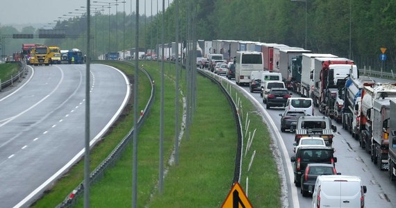Kolejne zmiany czekają kierowców na autostradzie A4 w Mysłowicach. W środę 31 maja br. w nocy zostanie otwarta łącznica relacji Mysłowice-Kraków, tej samej nocy, z 31 maja na 1 czerwca br., zamknięta zostanie łącznica Katowice-Mysłowice.