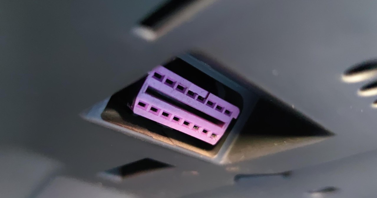 OBD2 pomoże przy kasowaniu "check engine". Sam sprawdzisz wiele innych rzeczy