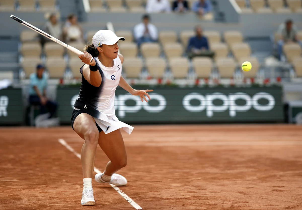 Iga Świątek zagra w czwartek spotkanie drugiej rundy wielkoszlemowego French Open. Wiemy już, o której godzinie rozpocznie się spotkanie liderki rankingu WTA z Amerykanką Claire Liu.
