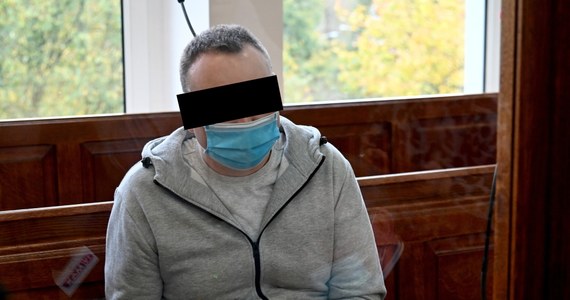 Dożywocia dla 47-letniego Mariusza G. z Kołobrzegu, głównego oskarżonego w procesie o zabójstwo trzech kobiet z pobudek zasługujących na szczególne potępienie, zażądał w środę prokurator w mowie końcowej wygłoszonej przed Sądem Okręgowym w Koszalinie.