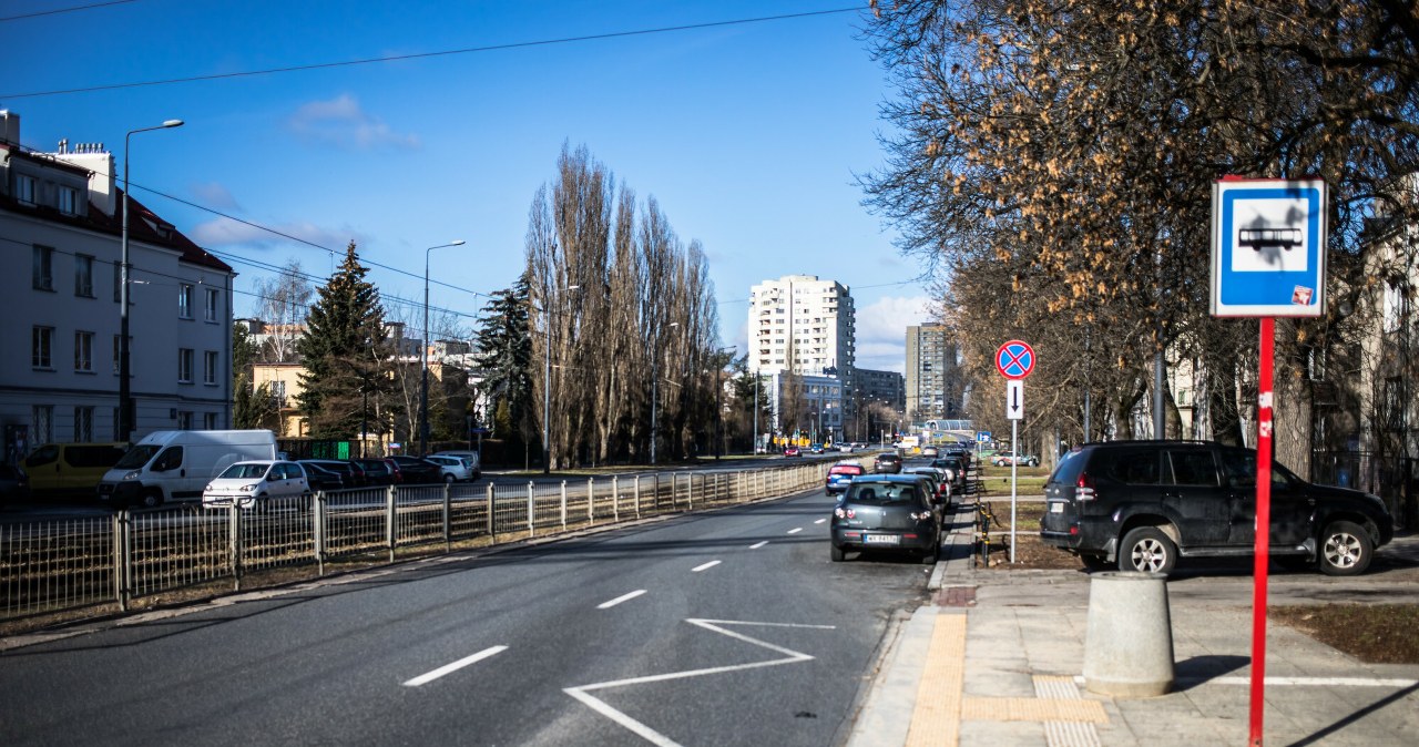 Namalowali na ulicy zygzak i wlepiają mandaty. Lepiej uważać